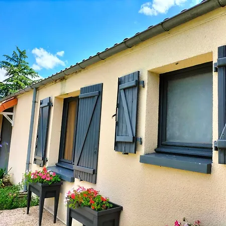 Oda ve Kahvaltı Le Jardin Des Oiseaux *