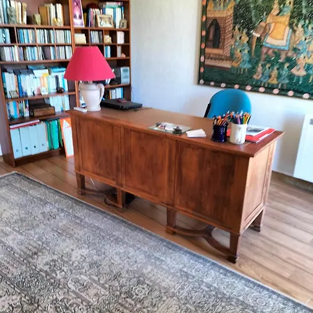 Oda ve Kahvaltı Le Jardin Des Oiseaux *